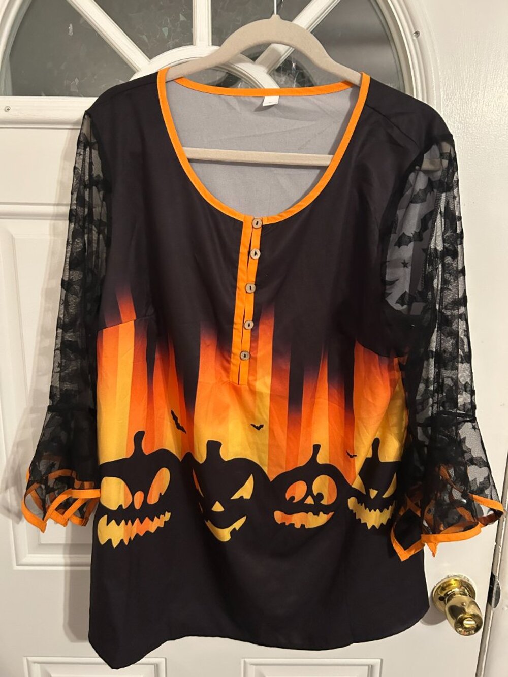 Halloween Pumpkin Flames top Lace Sleeves Large NWT